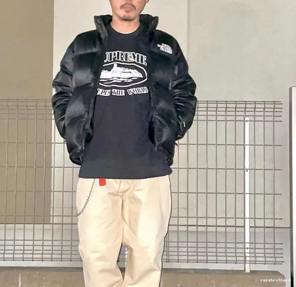WORLD TEE Devil's XL TEE CORTEIZ S L M THE Short RULE FW23 Black Sleeve Printed Island 1010